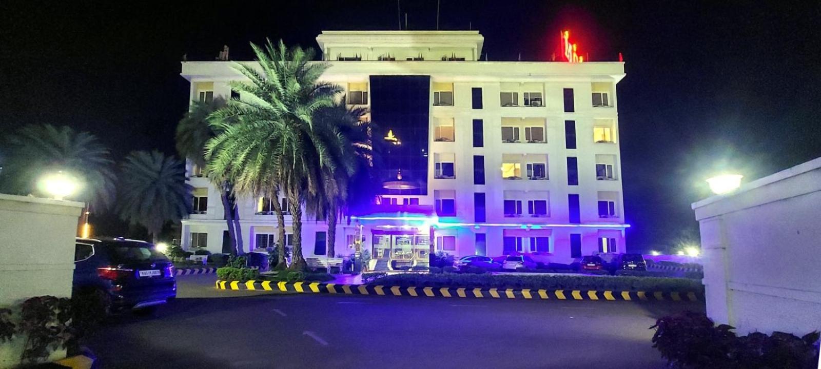 Hotel Mgm Grand Srikalahasti Εξωτερικό φωτογραφία