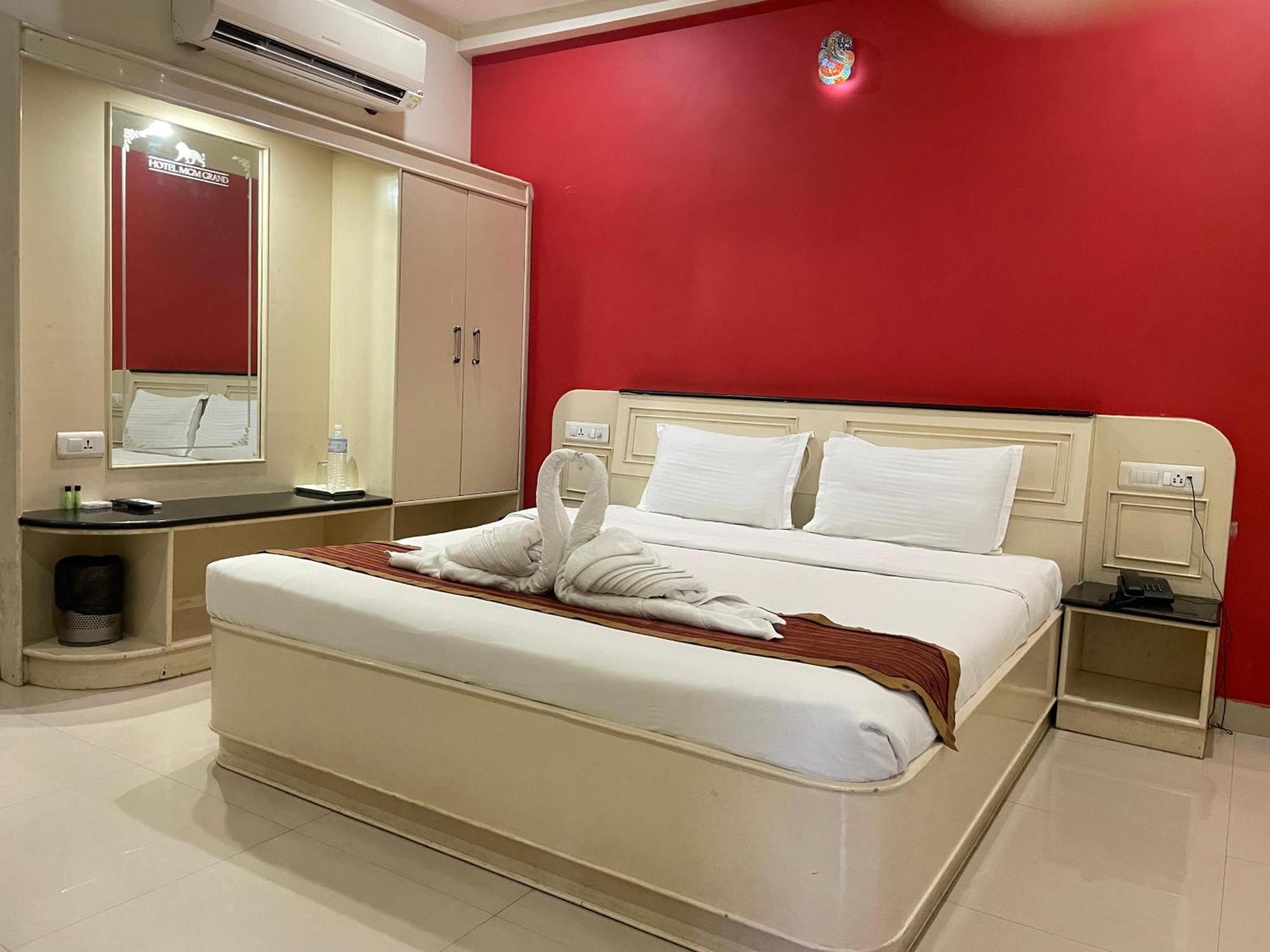 Hotel Mgm Grand Srikalahasti Εξωτερικό φωτογραφία