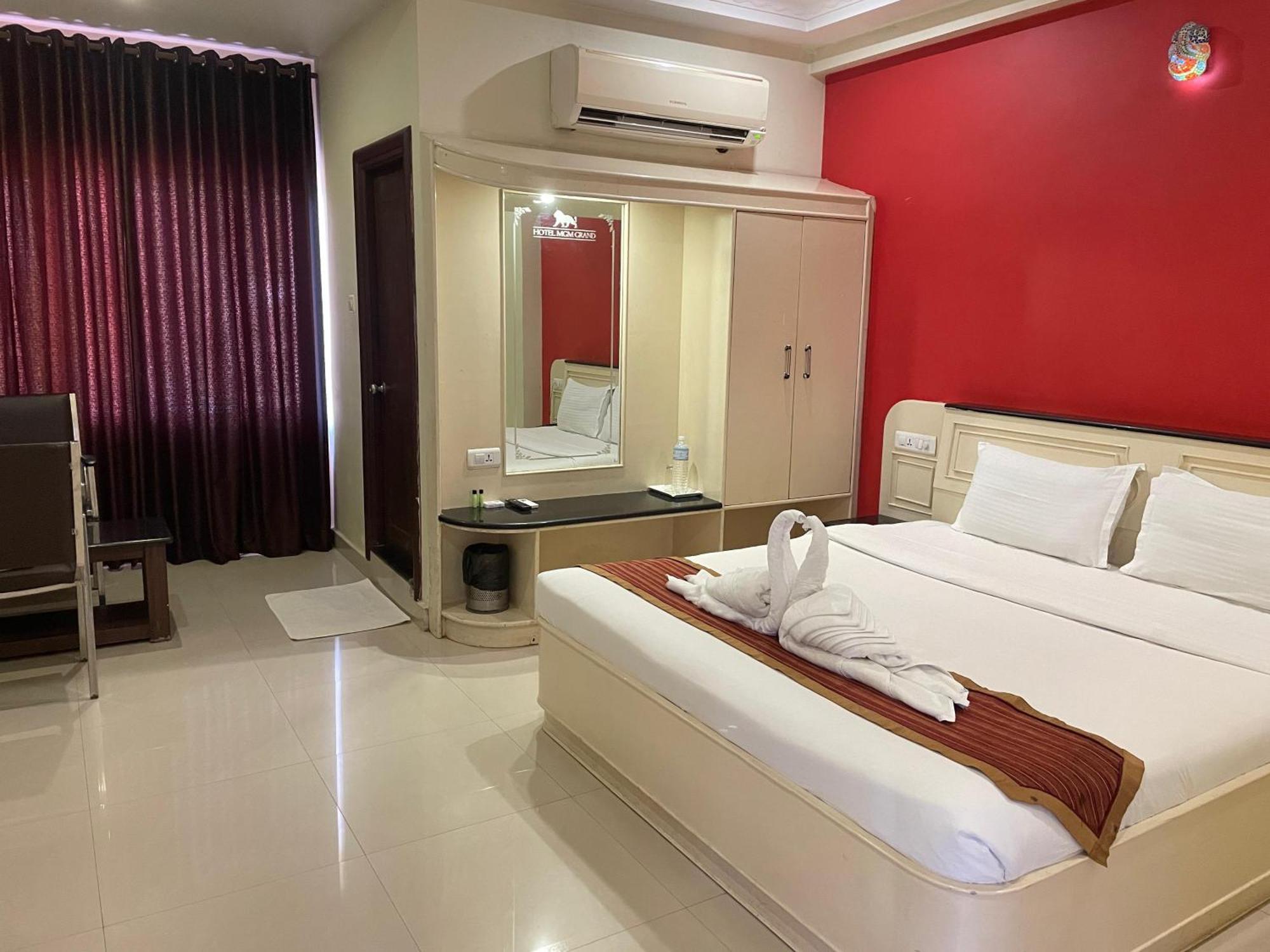 Hotel Mgm Grand Srikalahasti Εξωτερικό φωτογραφία