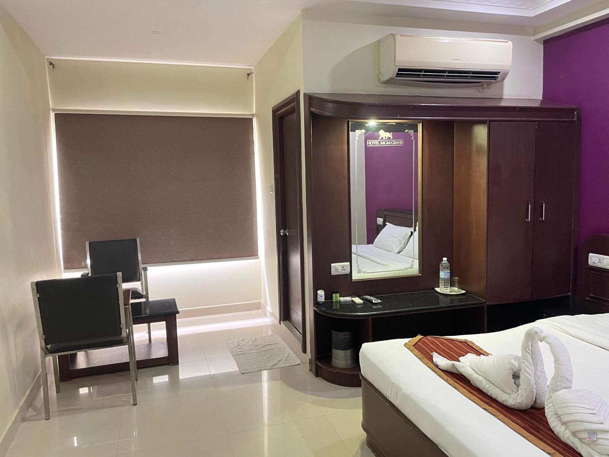 Hotel Mgm Grand Srikalahasti Εξωτερικό φωτογραφία