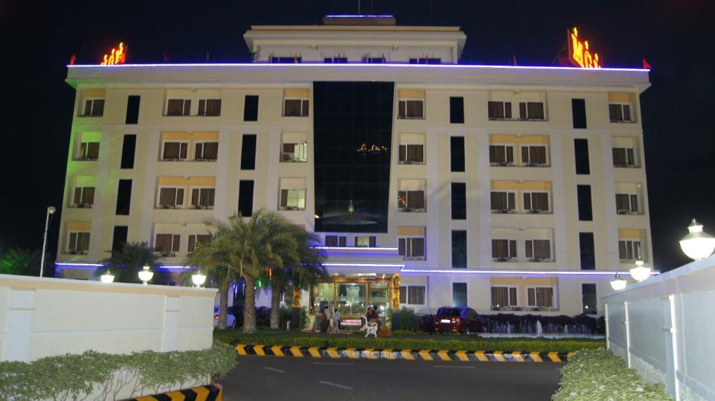 Hotel Mgm Grand Srikalahasti Εξωτερικό φωτογραφία
